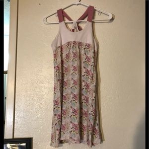 Size 11/12 Cinnamon Girl White Floral Dress